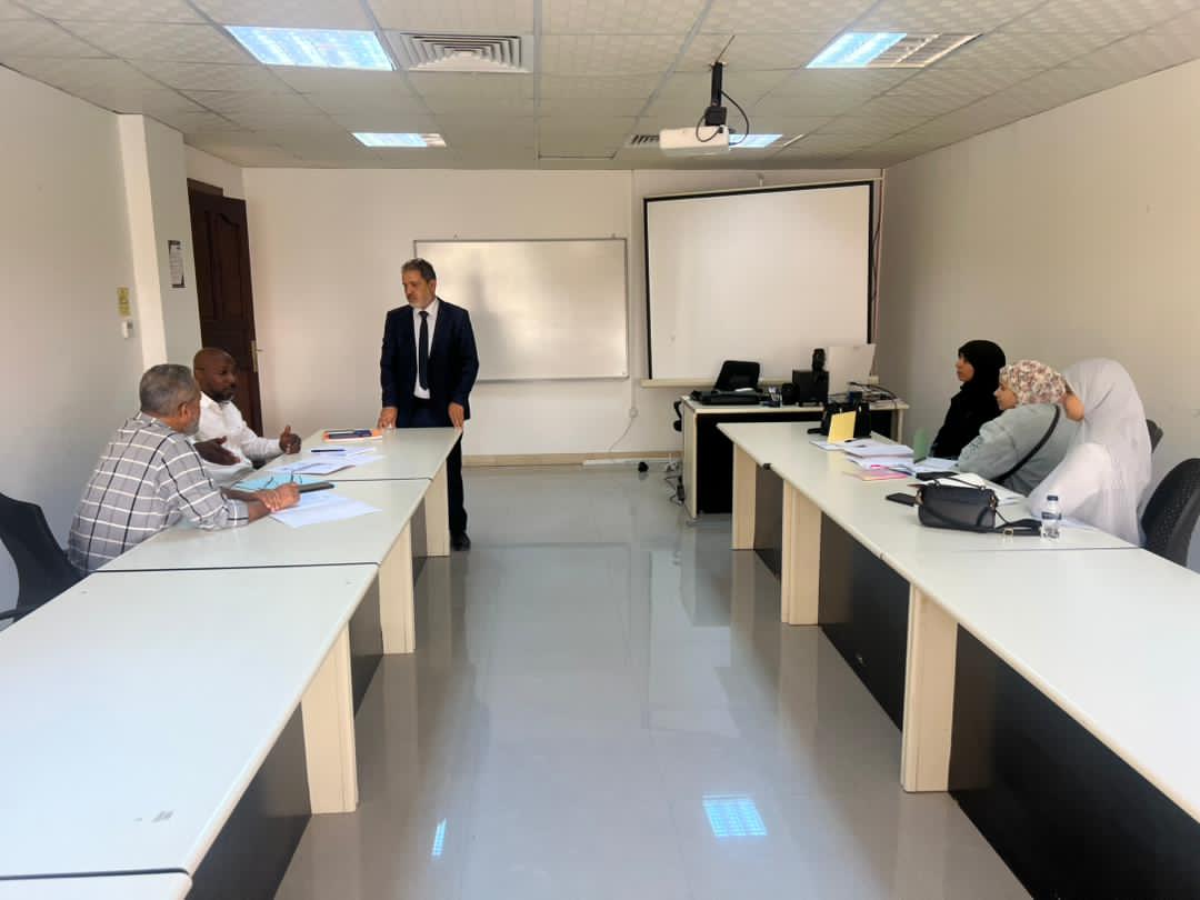 انطلاق الدراسة في برنامج الماجستير المهني في الذكاء الاصطناعي والأمن السيبراني بمعهد التخطيط