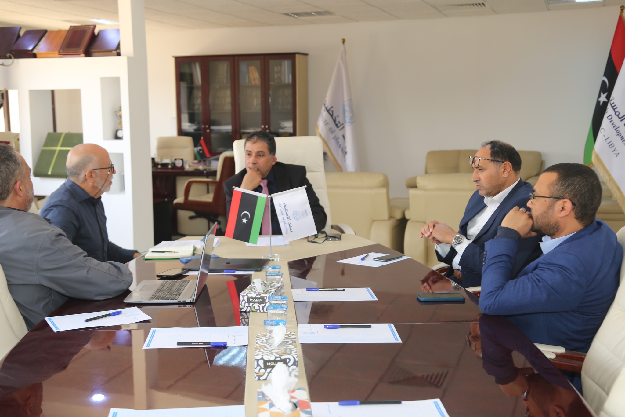 معهد التخطيط وGIZ يبحثان تعزيز القدرات الوطنية في مواجهة التغيرات المناخية