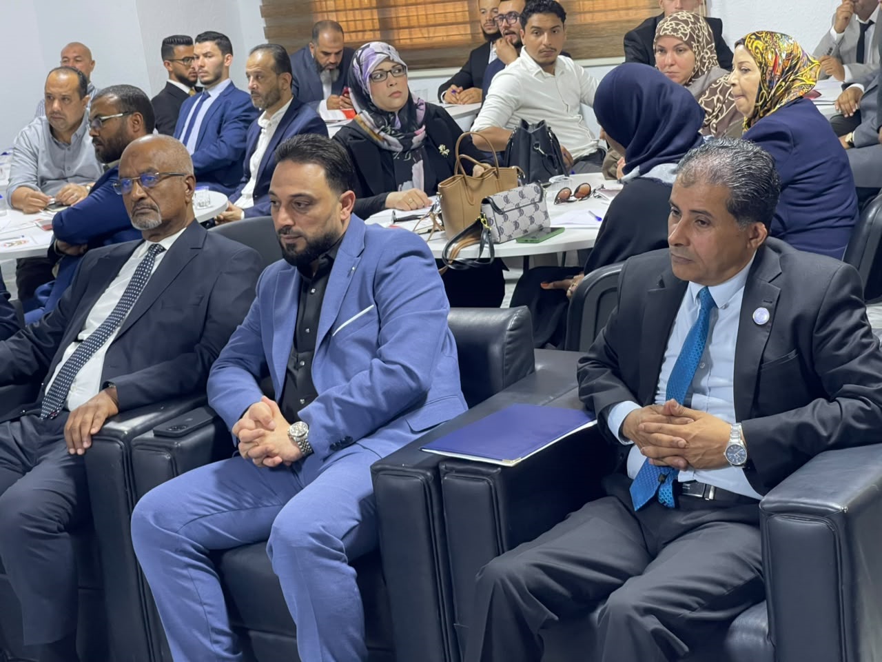 معهد التخطيط يشارك في ندوة علمية حول أهمية التخطيط الوقائي في مكافحة غسل الأموال وتمويل الإرهاب